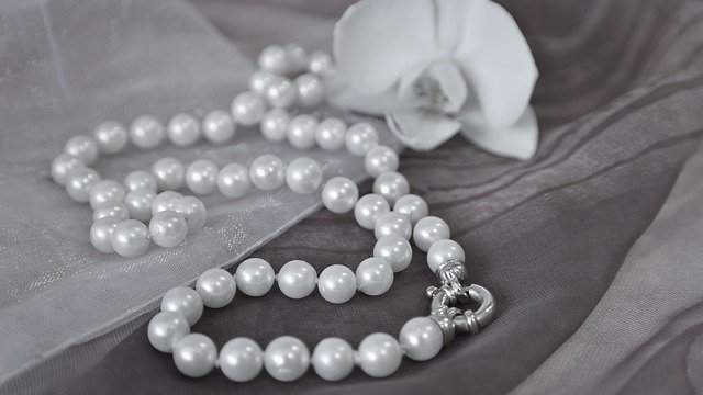 pearls-gfc5d0c3a2_640